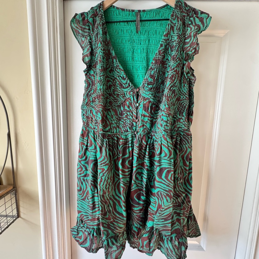 Green and Brown Patterned Dress
